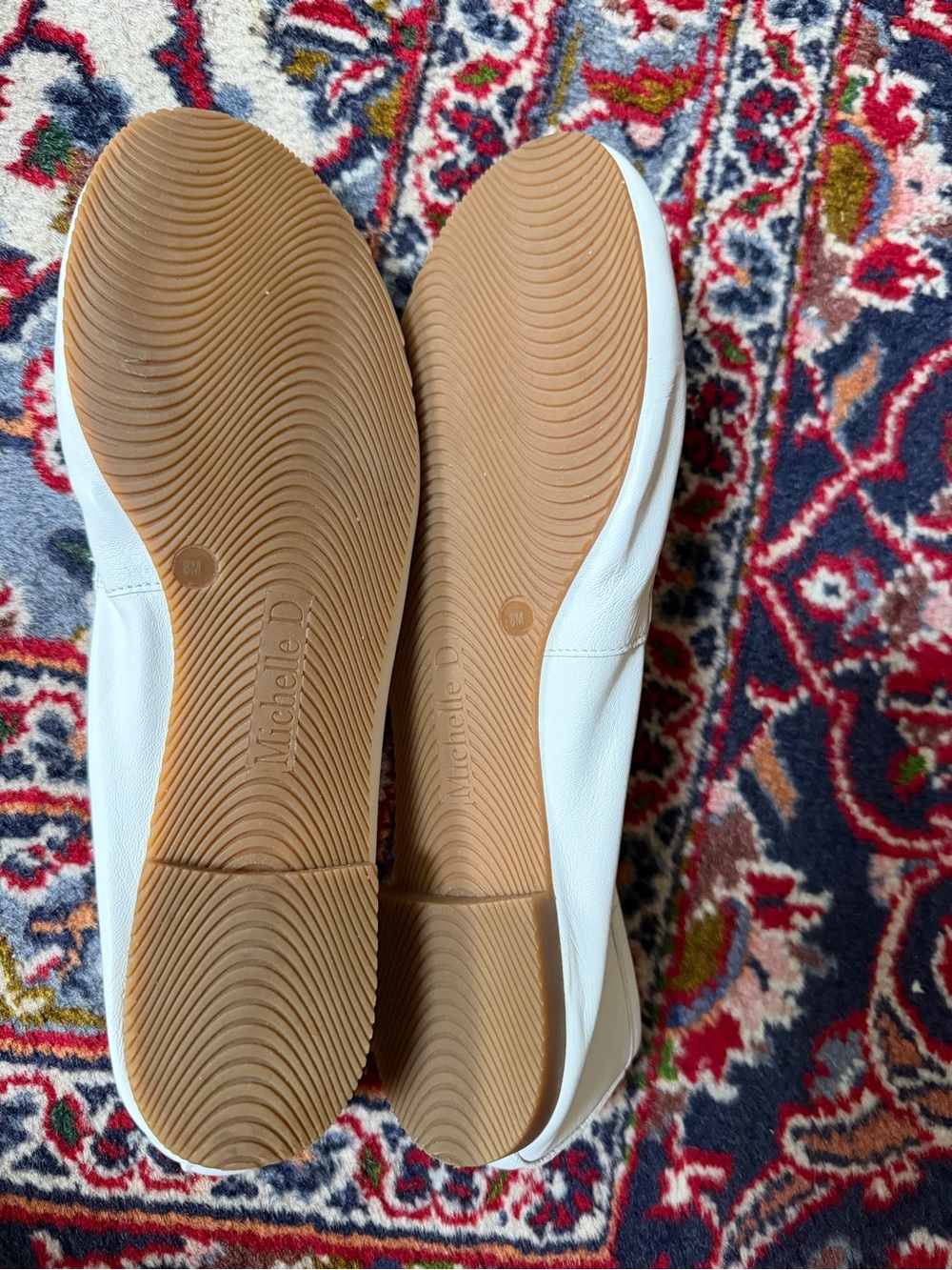 Michelle D White Leather Ballet Flats with Petite Bow - Picture 3 of 4